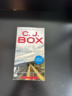 C. J. Box In Plain Sight - Paperback Thriller Novel (White/Red)